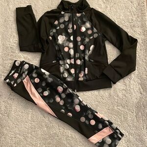 Avia 2 piece Activewear set  Excellent Condition  size 6-6X